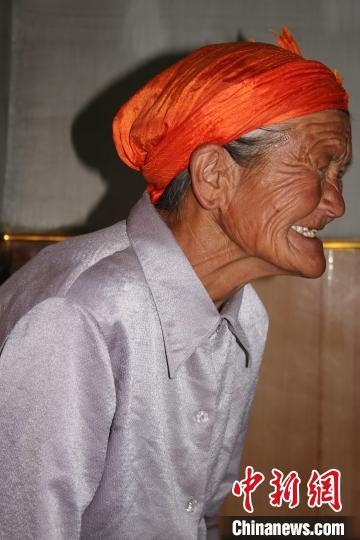 薩仁托婭拍攝的“草原母親”。　薩仁托婭供圖