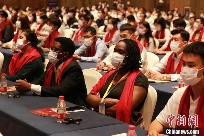 第十六屆“聯(lián)合國(guó)教科文組織孔子教育獎(jiǎng)”9月27日晚在山東曲阜揭曉。梁犇 攝