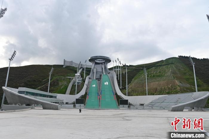 “雪如意”近景?！〉杂鸺?攝