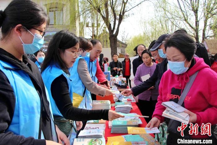 資料圖：山東省文旅廳組織文旅企業(yè)舉行文旅服務群眾相關(guān)活動?！≮w曉 攝