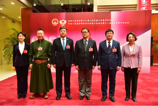 內(nèi)蒙古兩會(huì) “委員通道dierchang229.png