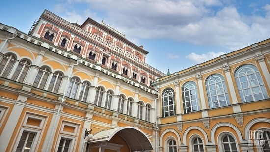  △當(dāng)?shù)貢r(shí)間3月21日，莫斯科，克里姆林宮。（總臺(tái)央廣記者潘毅拍攝）