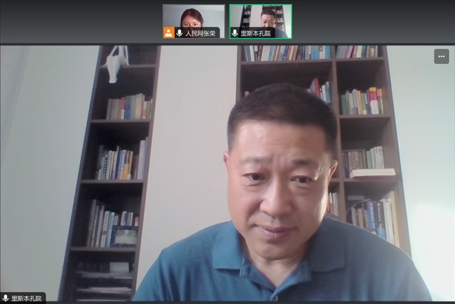 里斯本大學(xué)孔子學(xué)院中方院長(zhǎng)王錦程。 采訪截圖