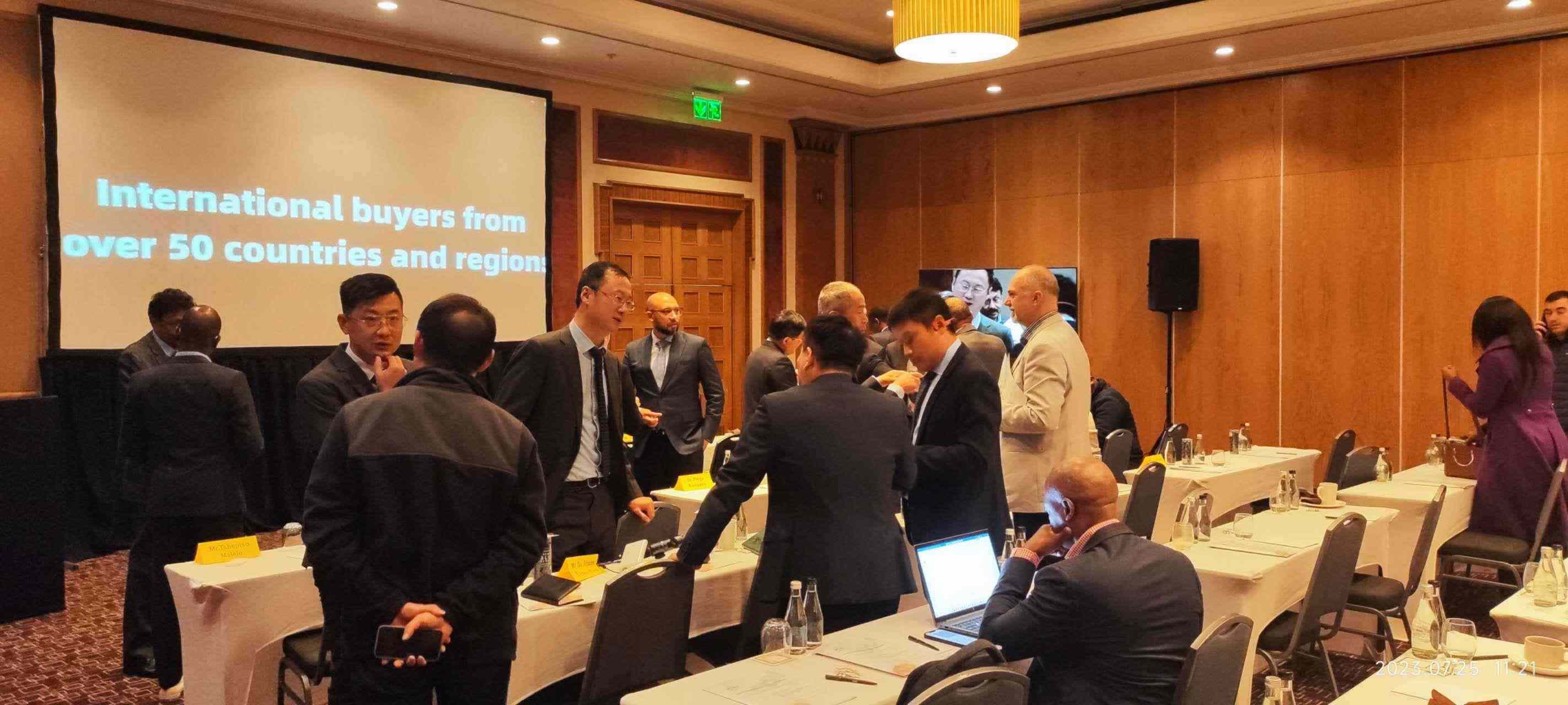 中南企業(yè)現(xiàn)場(chǎng)交流。圖片來(lái)源：貿(mào)促會(huì)