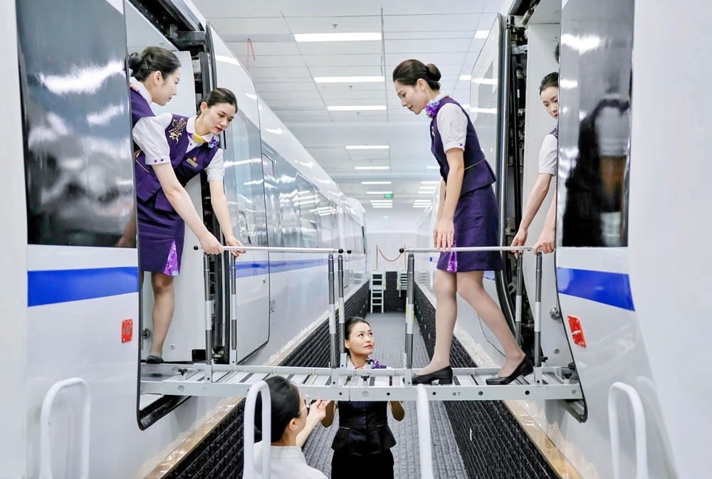 應(yīng)急處置培訓(xùn)。