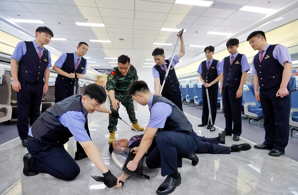 應(yīng)急處置培訓(xùn)。