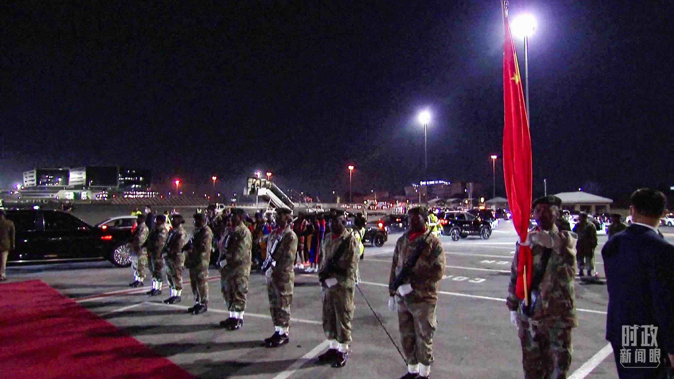 △機場現(xiàn)場的禮兵。