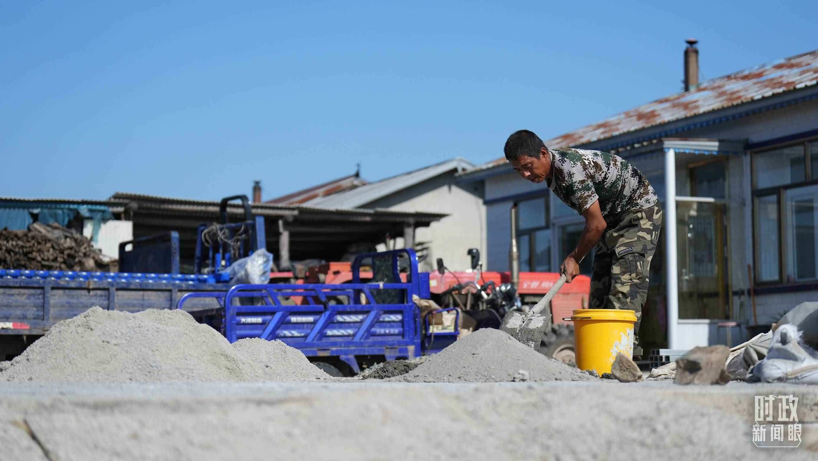 △龍王廟村的災后恢復重建正加緊推進。（總臺國廣記者李晉拍攝）