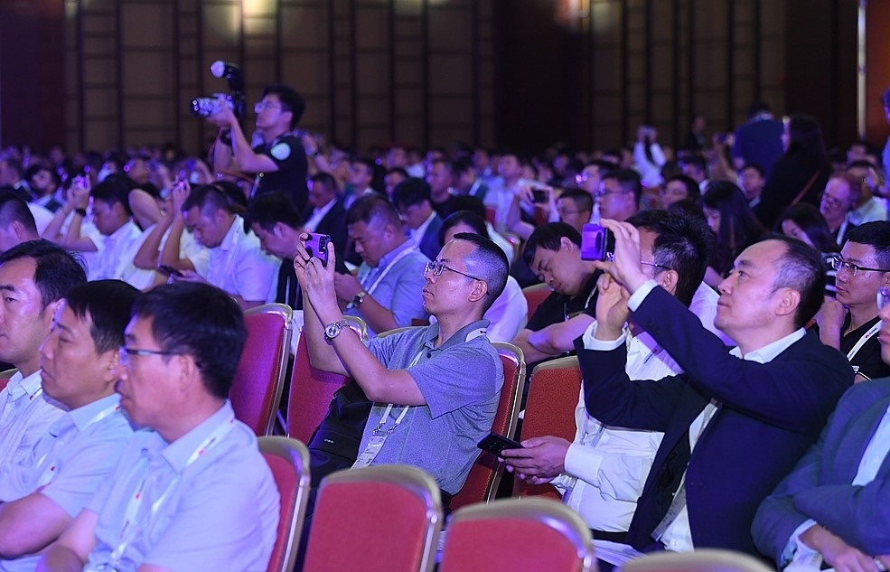 2023數(shù)字經(jīng)濟(jì)峰會·城市智能升級主題論壇現(xiàn)場。人民網(wǎng)記者 翁奇羽攝