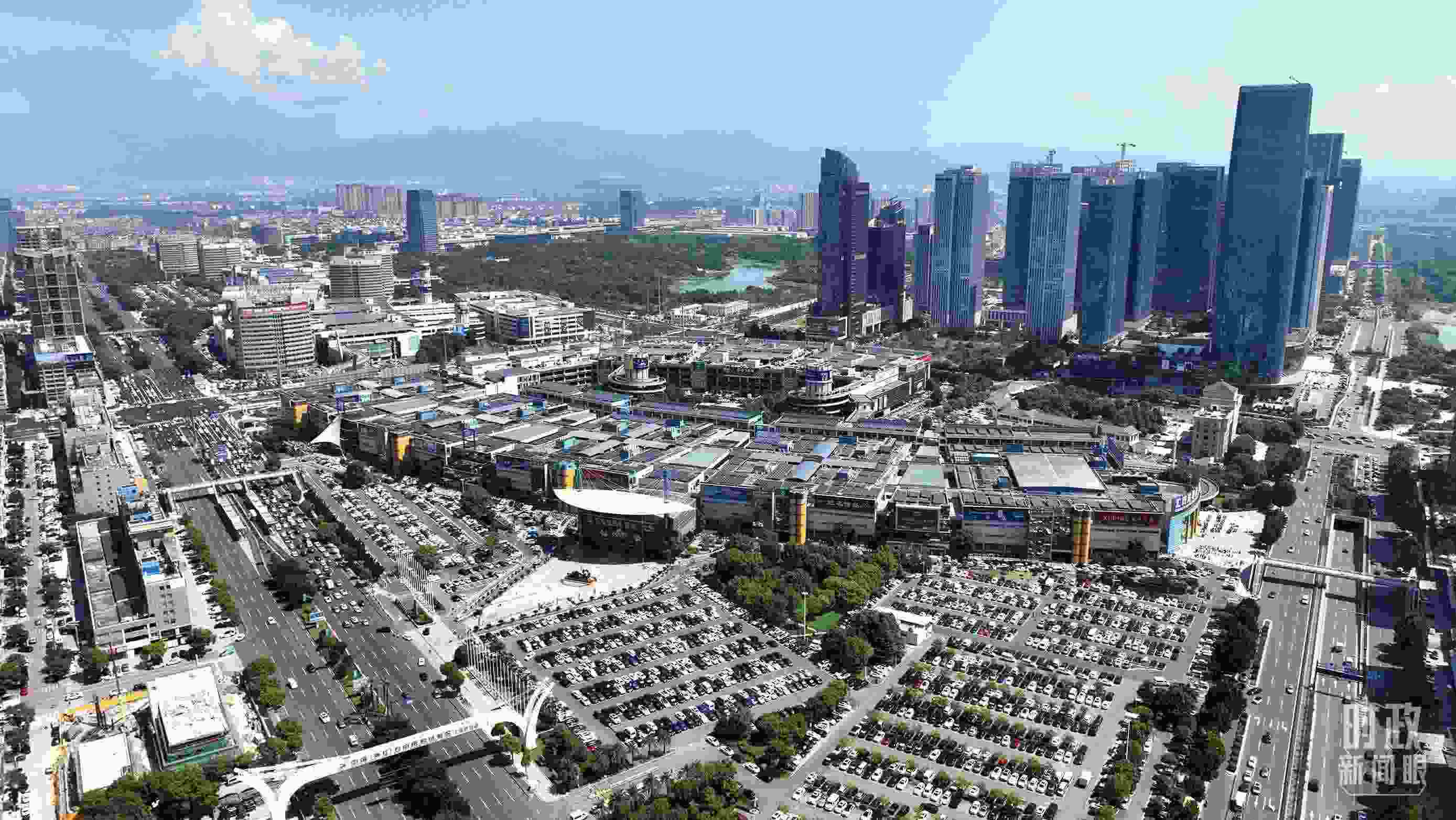 △義烏國際商貿(mào)城航拍。（總臺(tái)央視記者羅瀟拍攝）