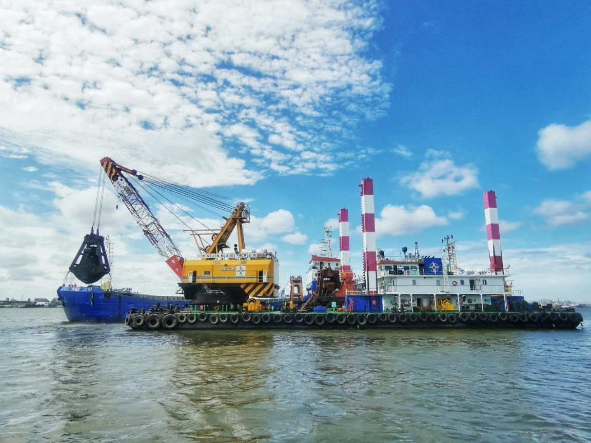 烏拉圭蒙得維的亞Capurro漁港船塢區(qū)域疏浚工程施工照片。受訪者供圖