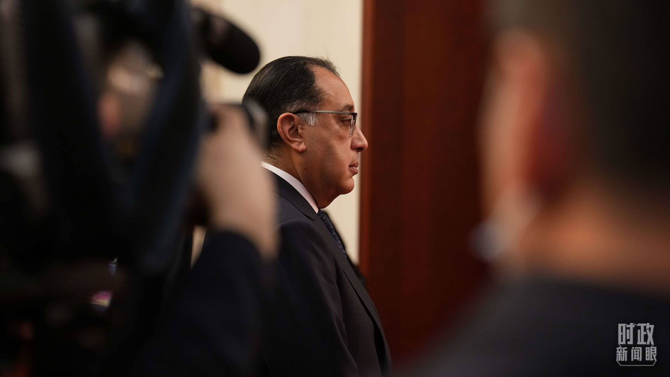 △人民大會堂，埃及總理馬德布利正在等候會見開始。（總臺國廣記者李晉拍攝）