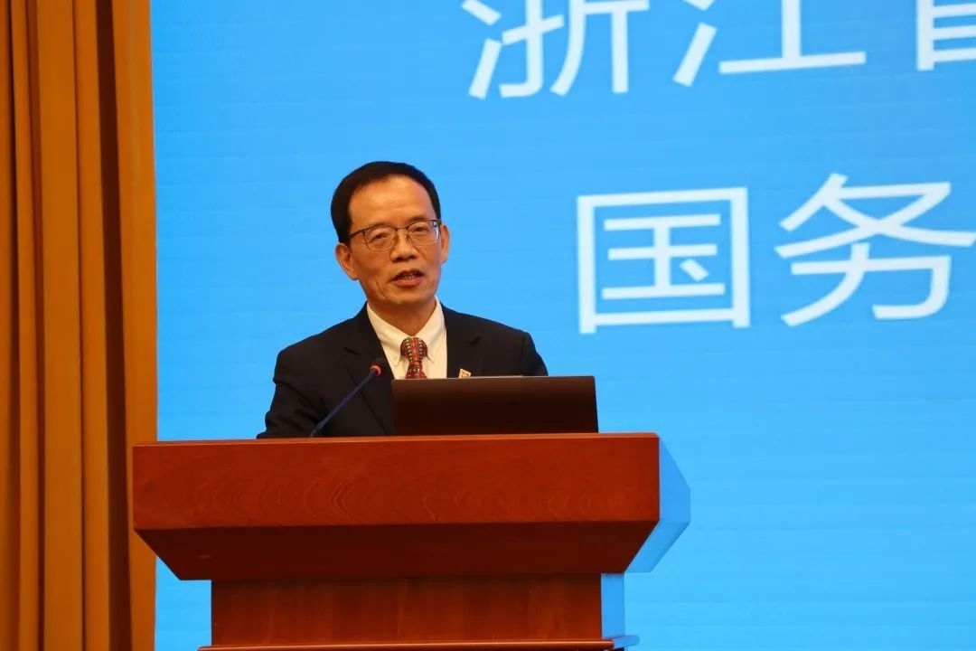 浙江省區(qū)域國(guó)別與國(guó)際傳播研究智庫(kù)聯(lián)盟首席專家、浙江師范大學(xué)非洲區(qū)域國(guó)別學(xué)學(xué)部學(xué)術(shù)委員會(huì)常務(wù)副主任劉鴻武致辭。主辦方供圖