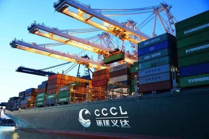 義烏商城集團打造的國際物流平臺“環(huán)球義達”，為外貿(mào)企業(yè)提供各類物流資源信息。義烏市委宣傳部供圖