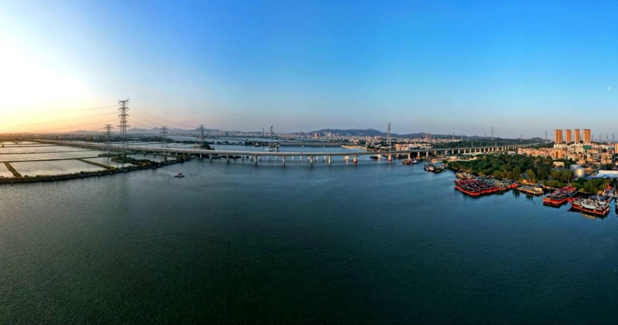 汕汕鐵路練特江大橋。國鐵集團(tuán)供圖