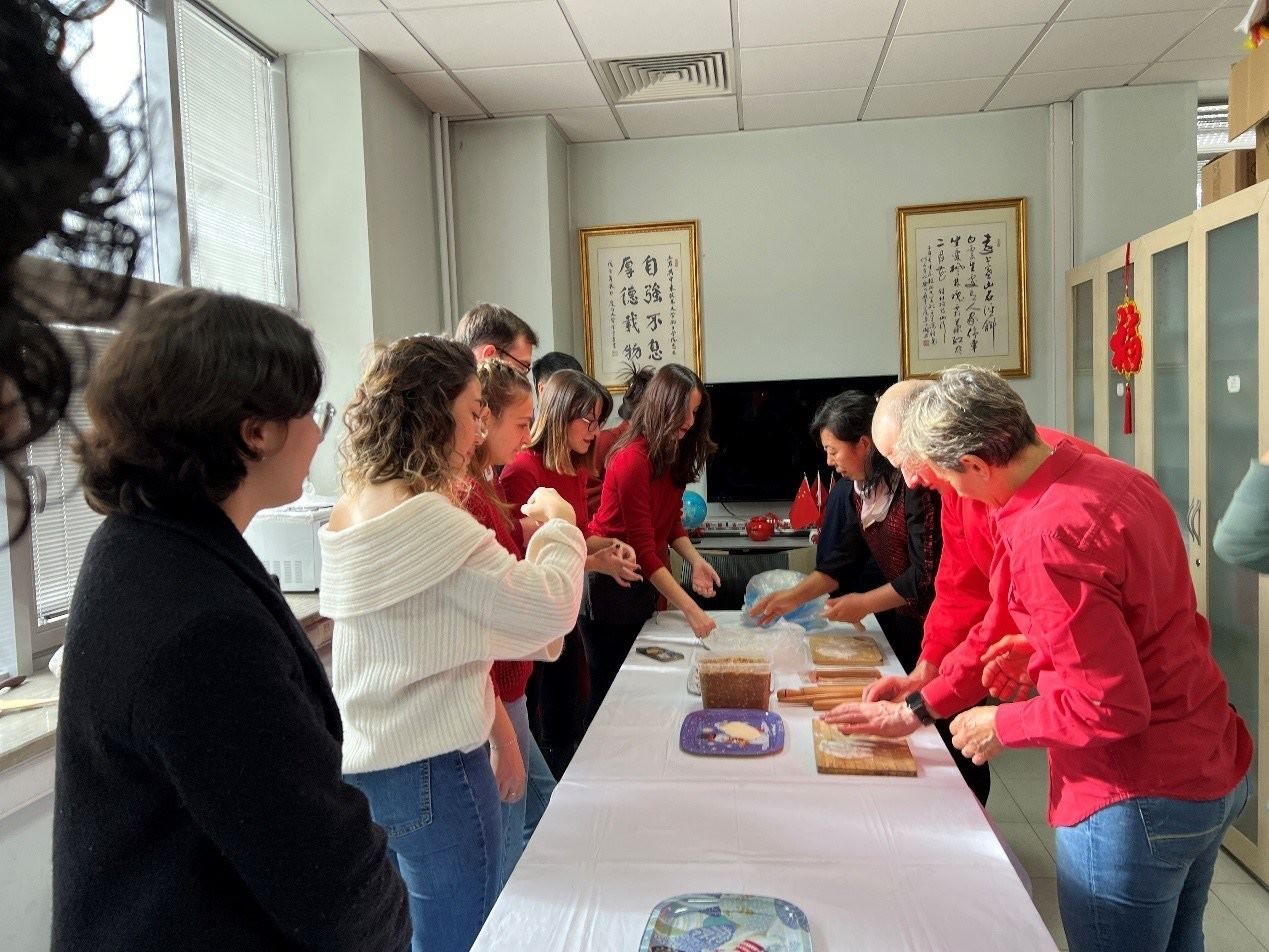 餃子工作坊現(xiàn)場。中東技術(shù)大學(xué)孔院供圖
