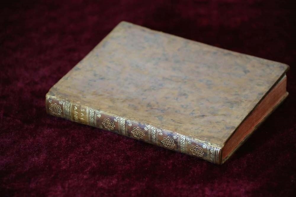 這是典藏于中國國家圖書館的《論語導(dǎo)讀》。