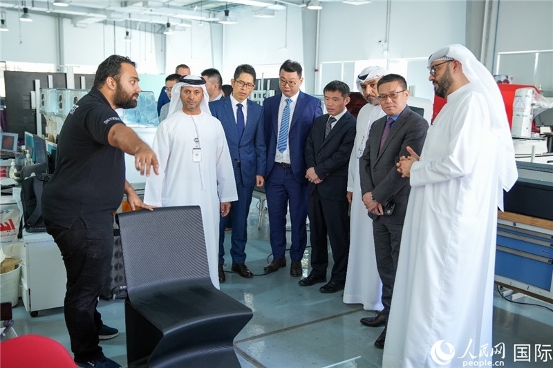 參觀培訓(xùn)中心。人民網(wǎng)塔里克·易卜拉欣攝