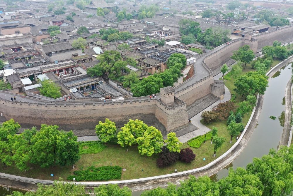 平遙古城一角（2023年5月30日攝，無人機照片）。新華社記者 詹彥 攝