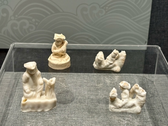 德化縣陶瓷博物館陳列的荷蘭人口哨。人民網(wǎng)記者 金慧慧攝