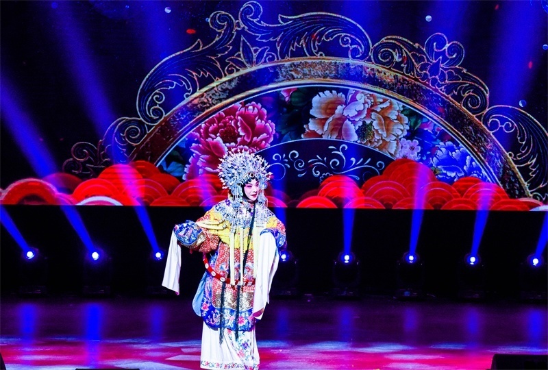 京劇梅派傳人胡文閣帶來《貴妃醉酒》。趙 靖攝