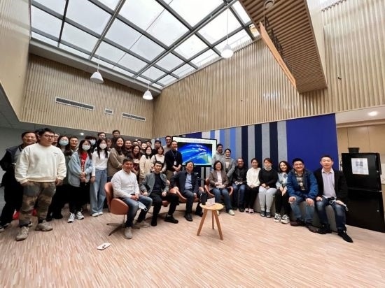 團(tuán)隊(duì)歷史照片。（中國科學(xué)院上海光學(xué)精密機(jī)械研究所供圖）