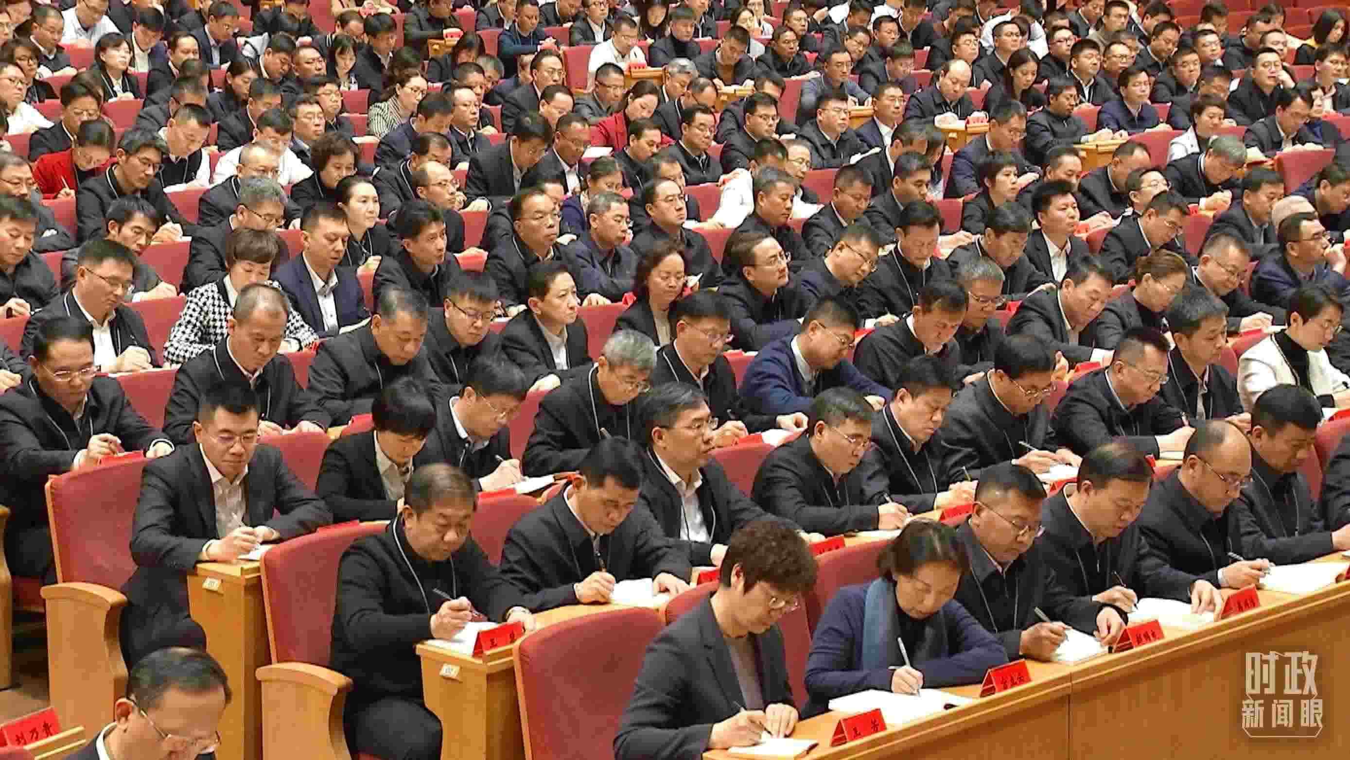 △中青年干部培訓(xùn)班開(kāi)班式現(xiàn)場(chǎng)。