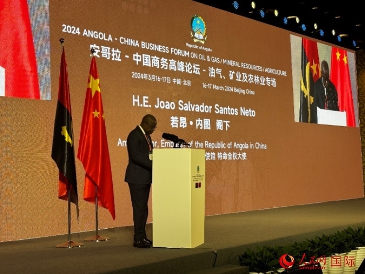 安哥拉駐華大使若昂·內(nèi)圖。人民網(wǎng)記者 張榮攝