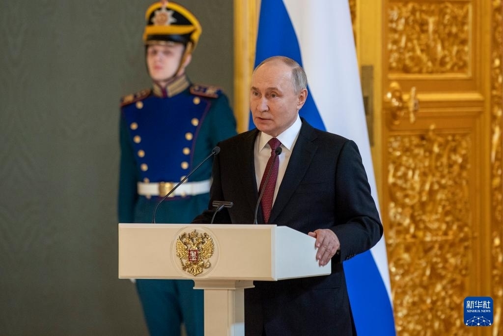 3月20日，俄羅斯總統(tǒng)普京在莫斯科克里姆林宮與其競(jìng)選團(tuán)隊(duì)代表舉行見(jiàn)面會(huì)。新華社記者 曹陽(yáng) 攝