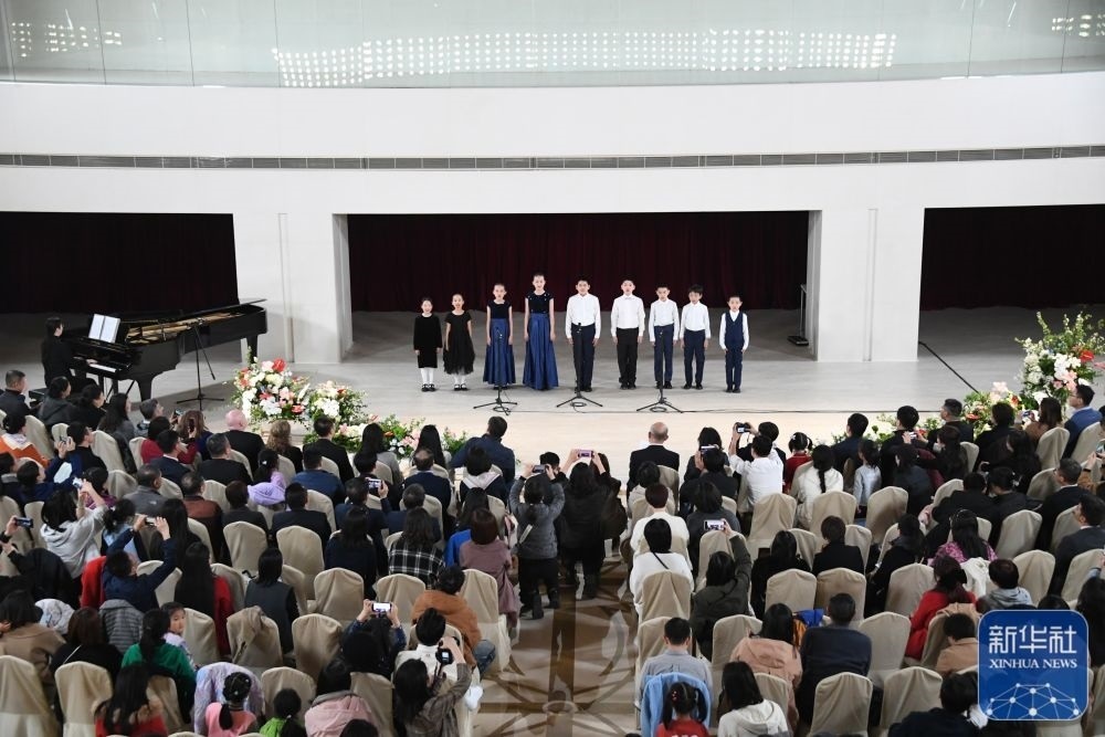 3月21日，金融街童聲合唱團(tuán)在音樂(lè)會(huì)上演出。新華社記者 任超 攝