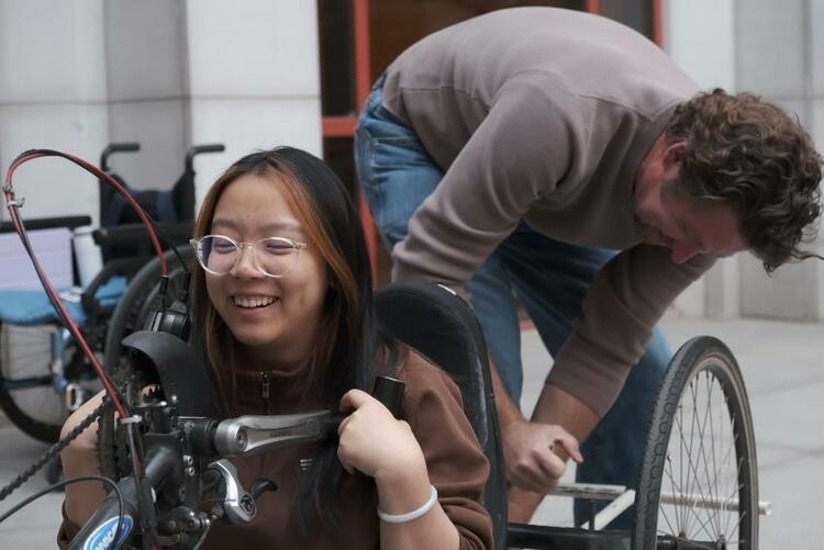 遇見中國(guó)丨在華生活二十年的美國(guó)人譚嘉煦：想用手搖車走遍中國(guó)