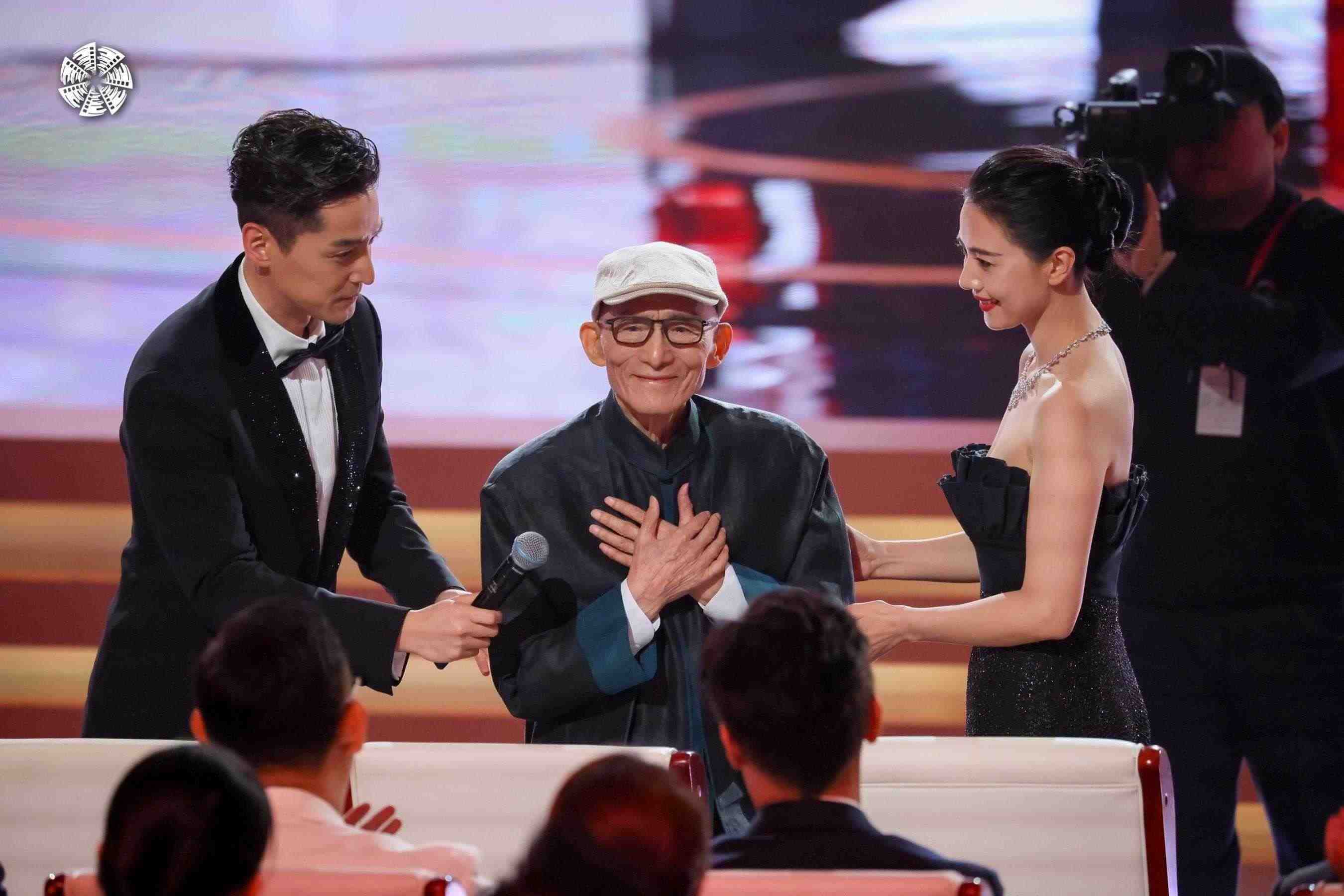 從左到右依次為演員胡歌，演員游本昌，演員高圓圓。主辦方供圖