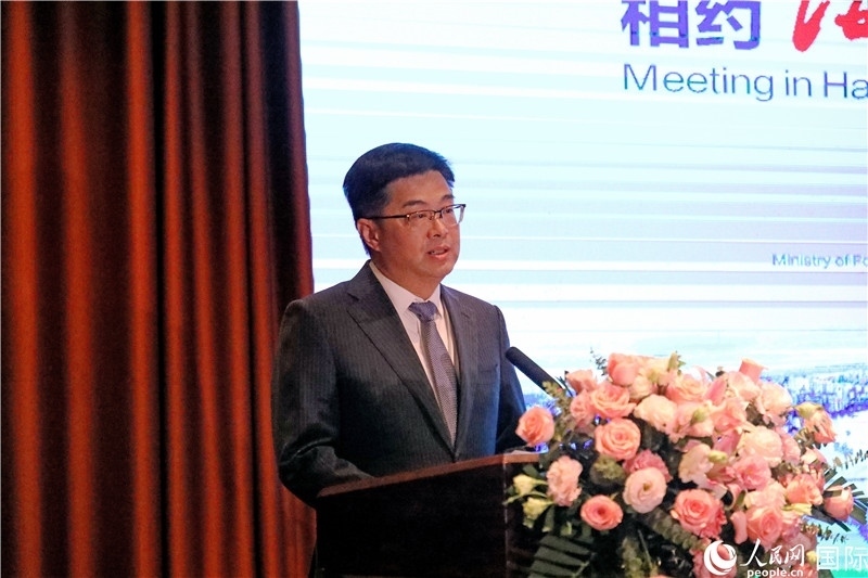 海南省人民政府副省長陳懷宇在宣介會上致辭。人民網(wǎng)記者趙益普攝