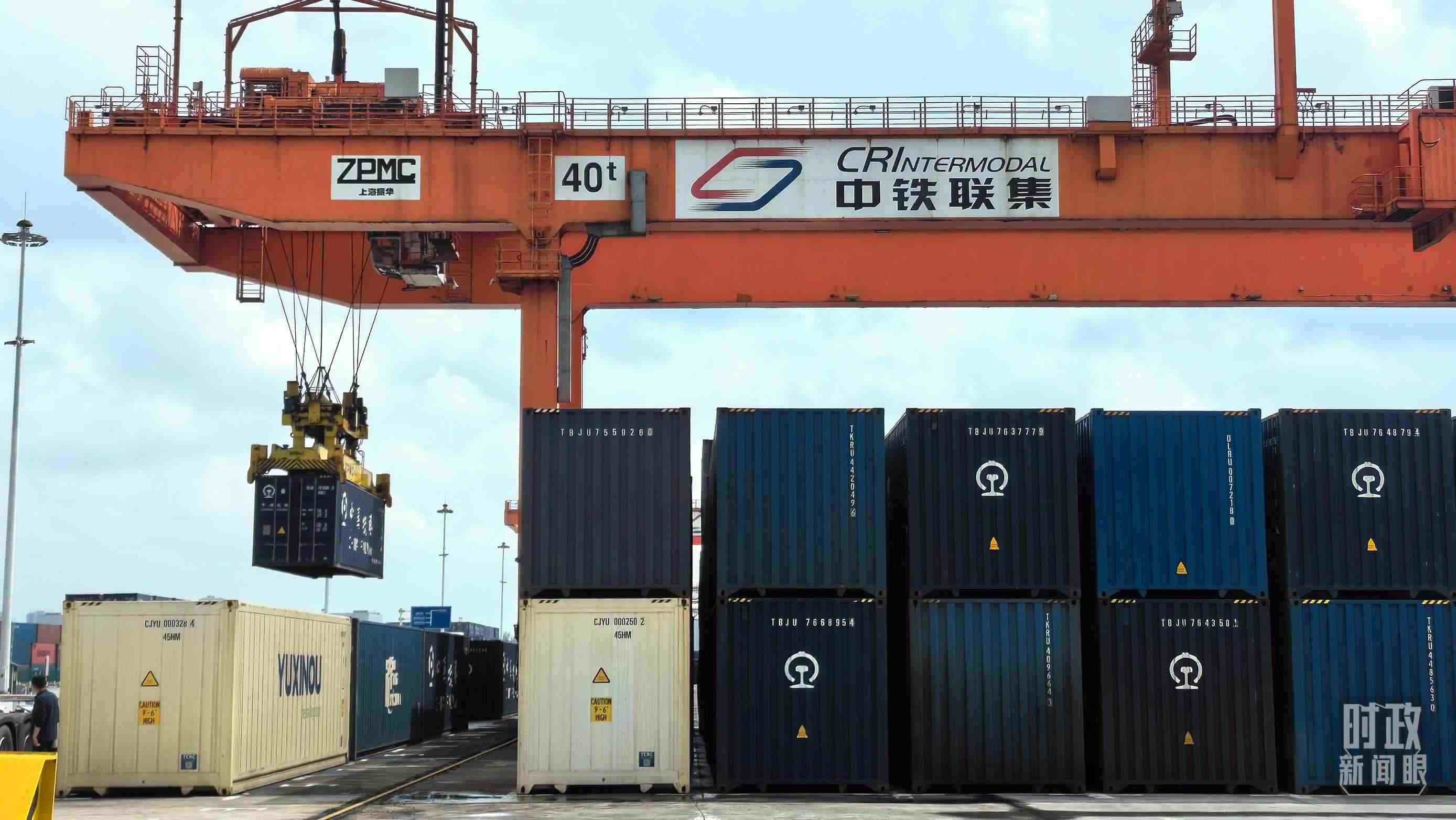 △重慶國際物流樞紐園區(qū)。（總臺央視記者趙化拍攝）