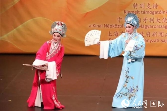 “玉蘭花開·魅力上海”走進(jìn)布達(dá)佩斯。葉辰亮攝