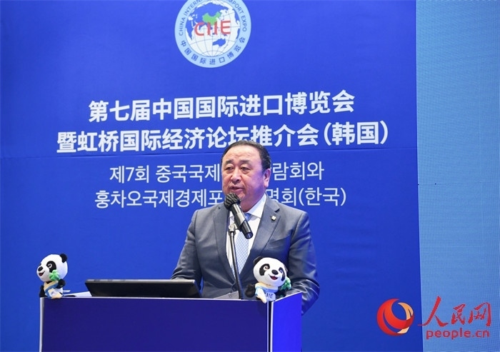 中國國際進(jìn)口博覽局黨委書記、副局長孫成海致辭。 人民網(wǎng) 程安康攝