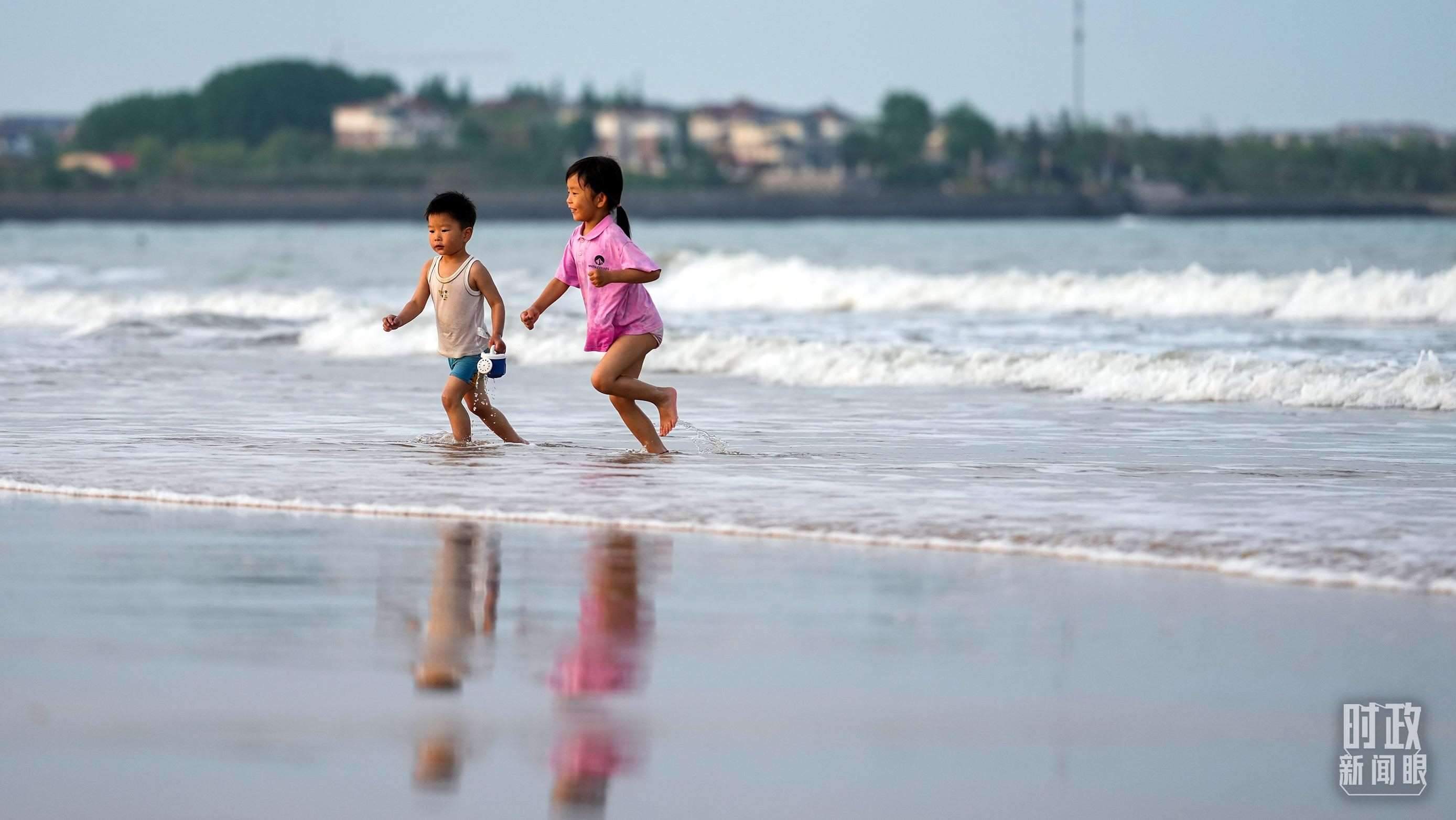 山東日照陽(yáng)光海岸。（總臺(tái)國(guó)廣記者李晉拍攝）