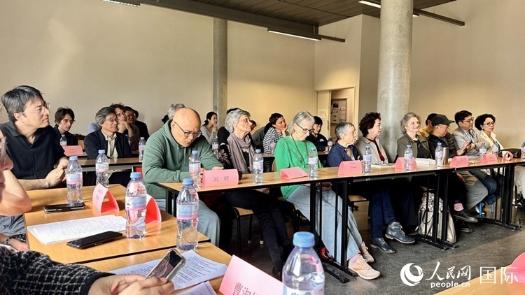 “國際青年文學(xué)共讀”活動現(xiàn)場。人民網(wǎng)記者 于超凡攝