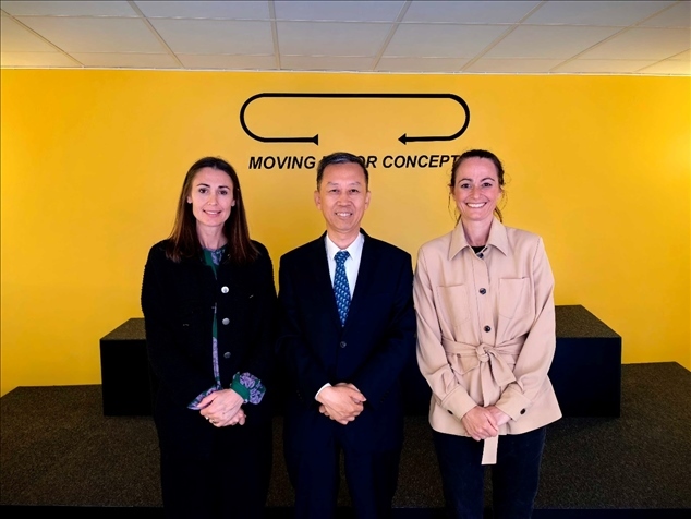 中國駐瑞典大使崔愛民應(yīng)邀參訪瑞典牧夫樂公司。中國駐瑞典大使館供圖