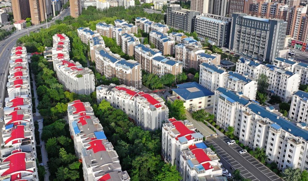 6月19日拍攝的長(zhǎng)城花園社區(qū)（無(wú)人機(jī)照片）。