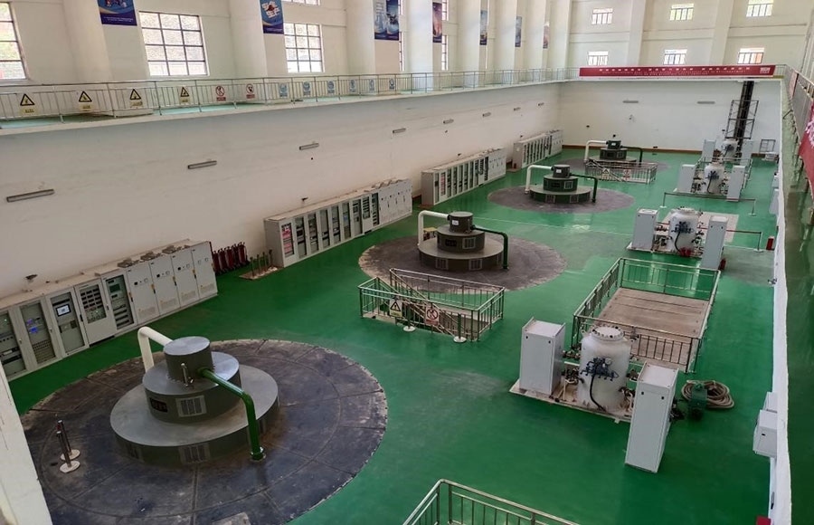  剛果（金）布桑加水電站四臺(tái)發(fā)電機(jī)組。中鐵資源集團(tuán)供圖