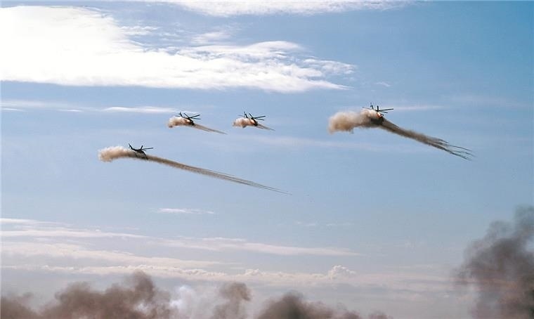 △“和平使命—2021”上合組織聯(lián)合反恐軍演。