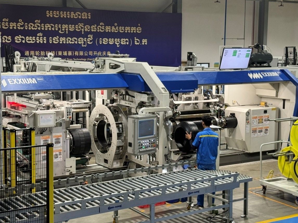 圖為通用輪胎科技（柬埔寨）有限公司生產(chǎn)車間。西港特區(qū)公司供圖