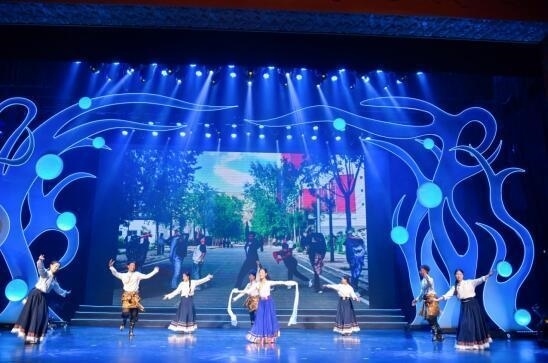 第十屆“歡動北京”開幕，12國青少年向未來問好