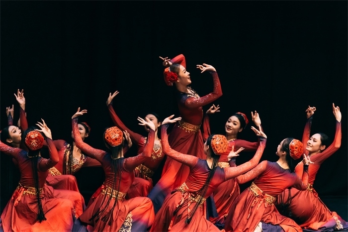 《長城魂》中的民族舞蹈表演。主辦方供圖