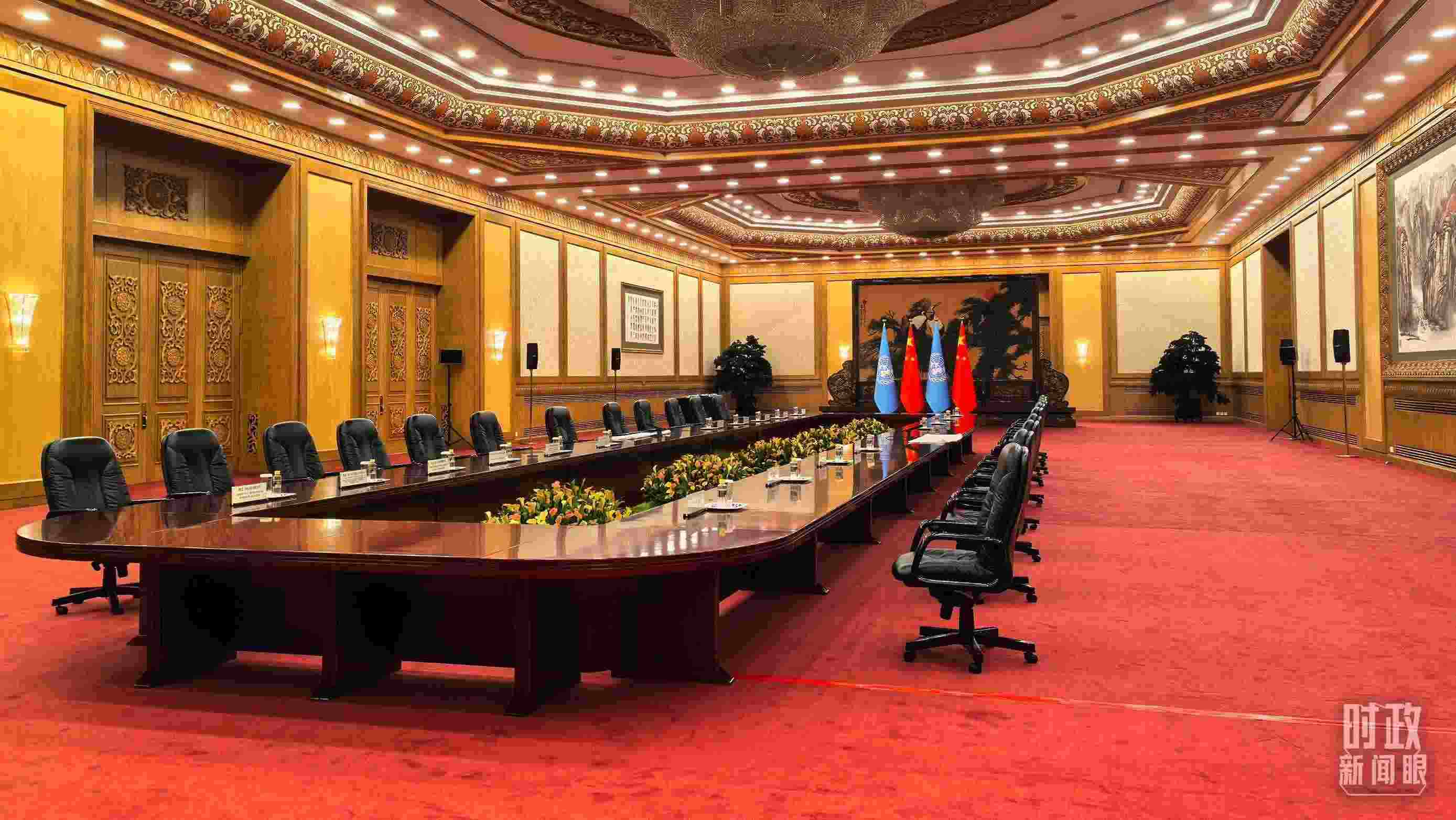  △同聯(lián)合國秘書長古特雷斯的會見會場，這是開始前的場景。（總臺央視記者劉瑞琳拍攝）