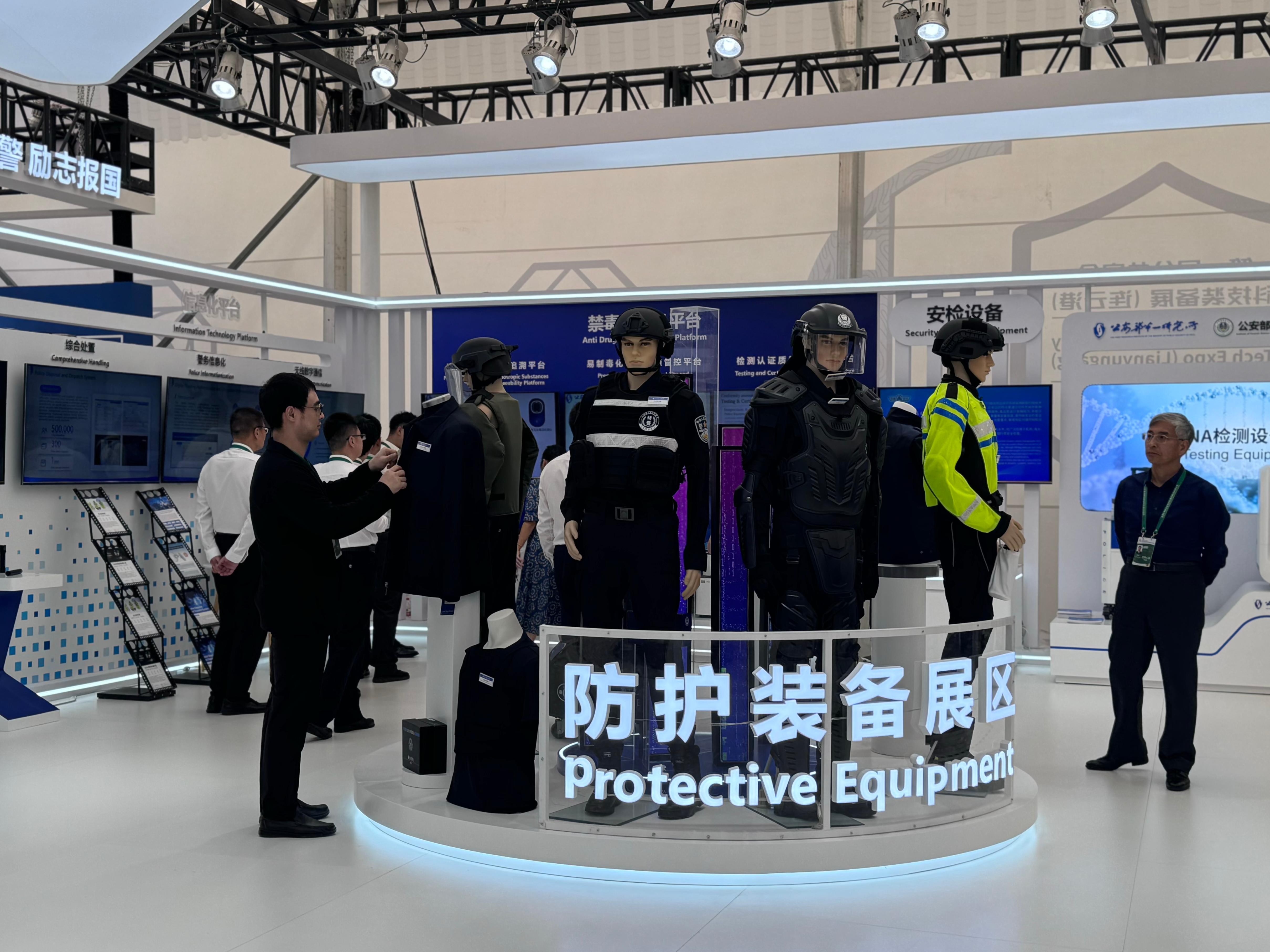 公共安全科技裝備展（連云港）現(xiàn)場。人民網(wǎng)記者 郝萍攝