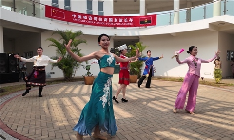 舞蹈《美麗中國(guó)》。內(nèi)圖大學(xué)孔子學(xué)院供圖