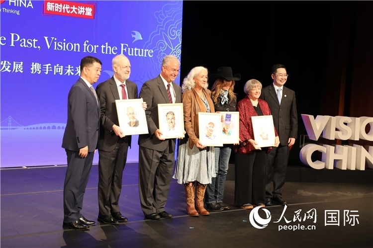 1、當(dāng)天的演講嘉賓講述了中美友好故事。 人民網(wǎng)記者 李志偉攝