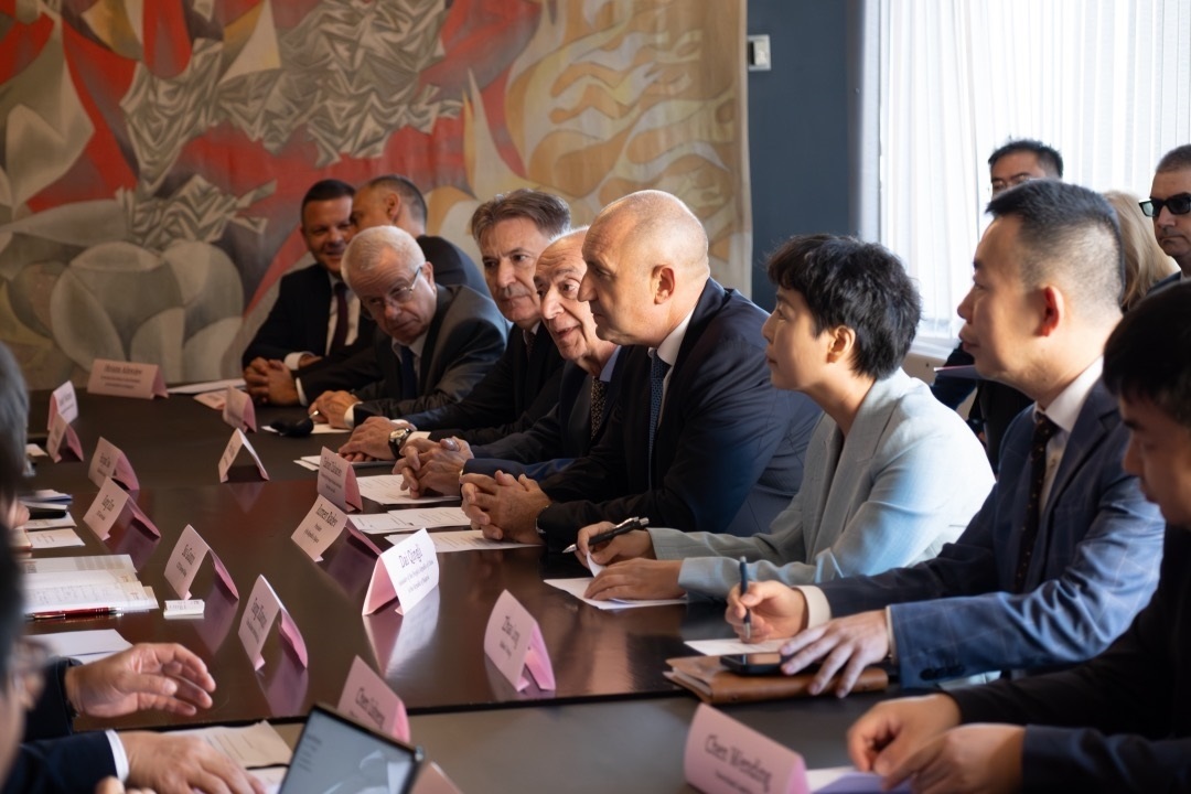 會議現(xiàn)場。中國駐保加利亞大使館供圖。